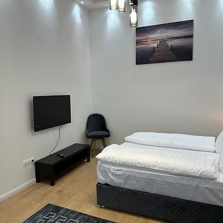 Lizu Apartmant Будапешт Экстерьер фото