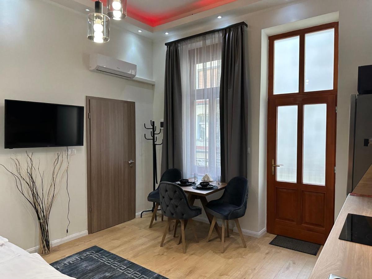 Lizu Apartmant Будапешт Экстерьер фото